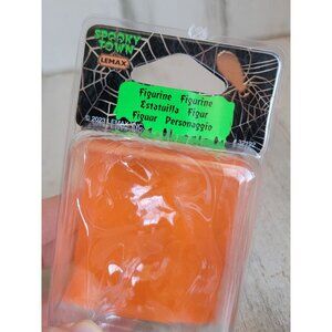 Lemax Lab assistant‎ spooky town Village accessory